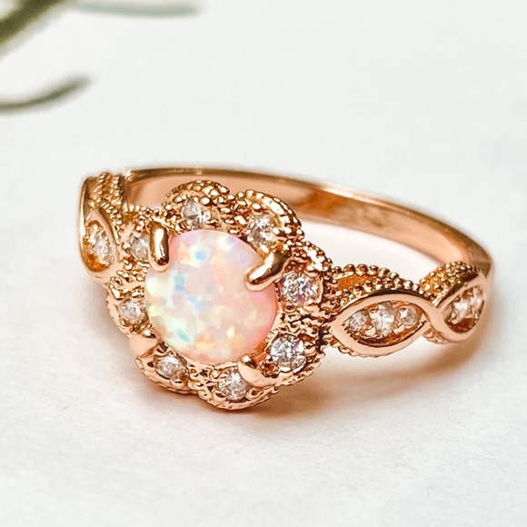 Jewelry - HP 🎉Round Opal Halo Twist Ring In Rose Gold NWOT